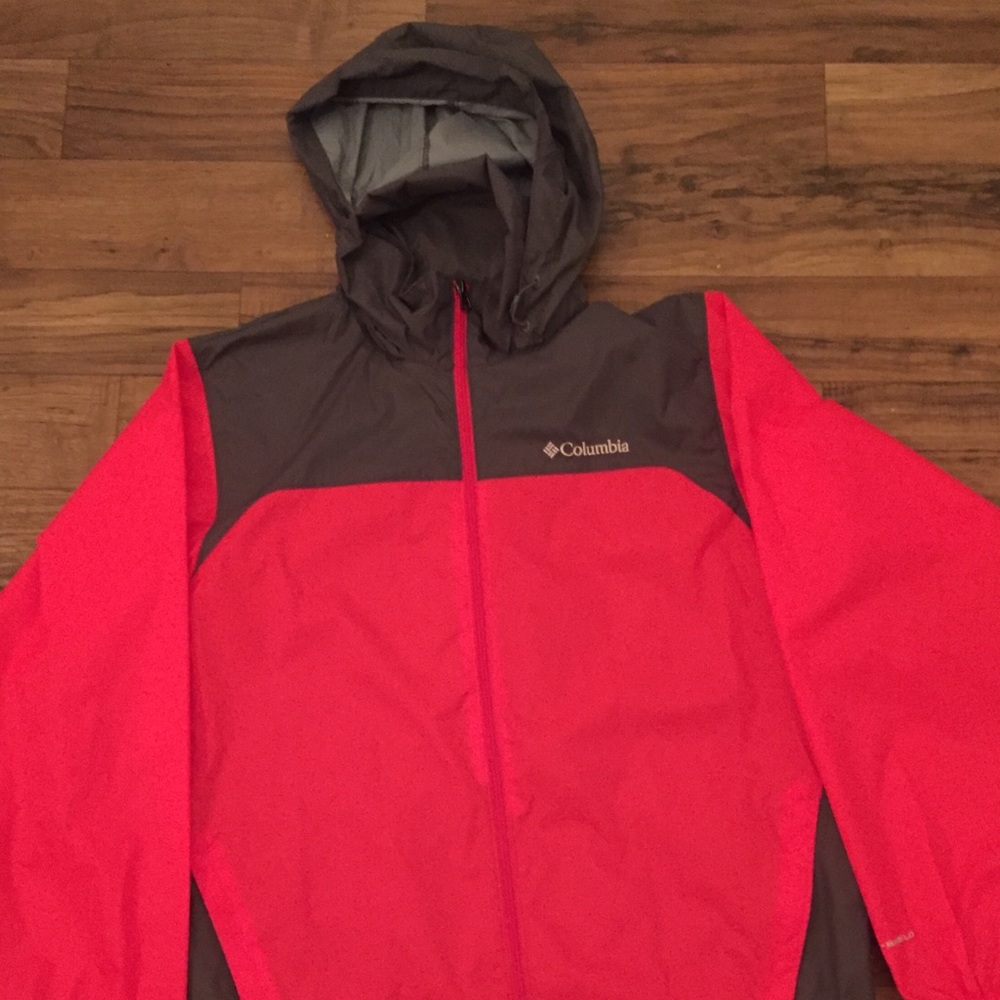 ❌SOLD❌‼️Great finds‼️ Columbia windbreaker